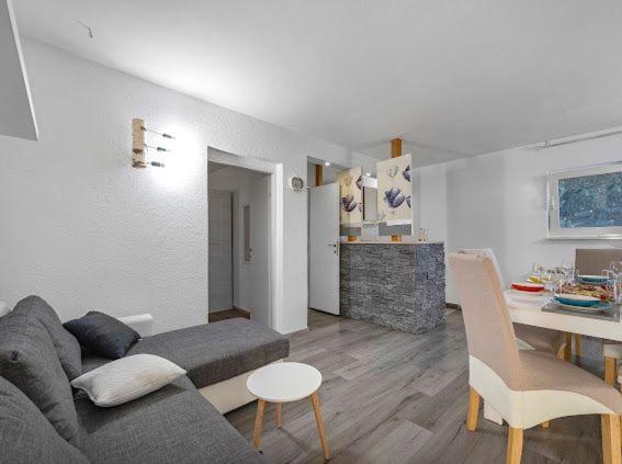 Casa Juric Apartment Primosten Luaran gambar